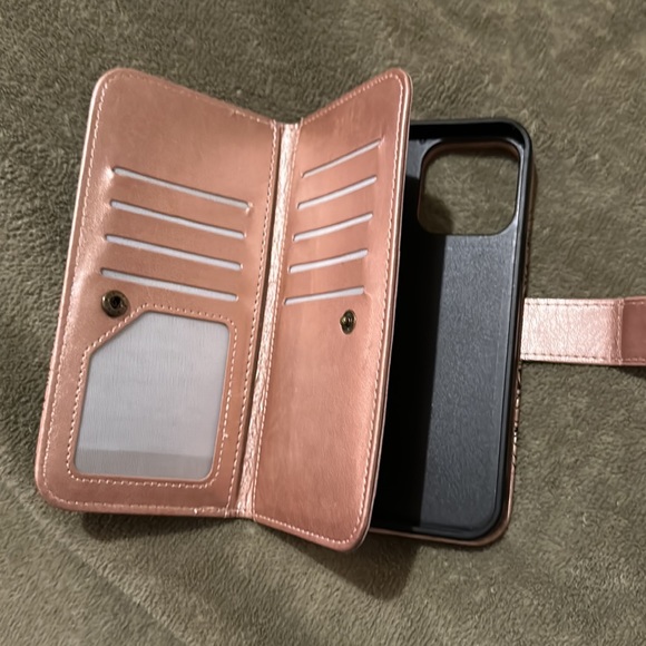 Apple 14PRO max mag phone case - Picture 3 of 4